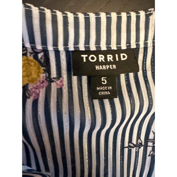 Torrid Harper Navy Stripe Floral Printed Button-Down Blouse Size 5 Polyester Ble - Picture 3 of 5